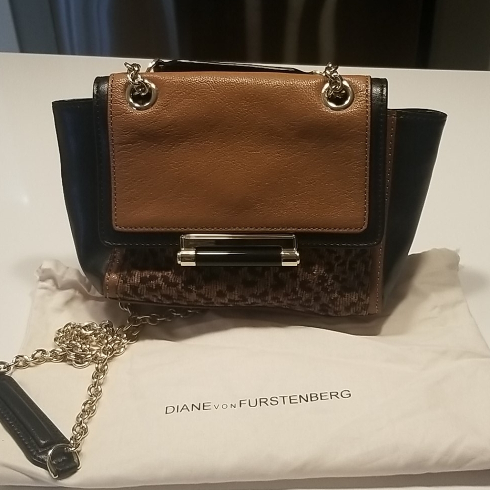 Diane von Furstenberg small shoulder purse